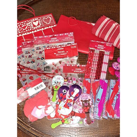 Valentines Day Lot - Picture 1 of 5